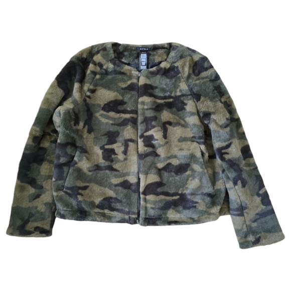 Faux Fur Camo Jacket - Picture 2 of 7